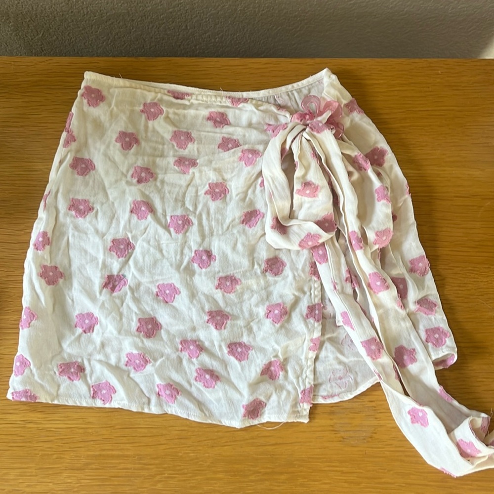 For love and lemons floral skirt